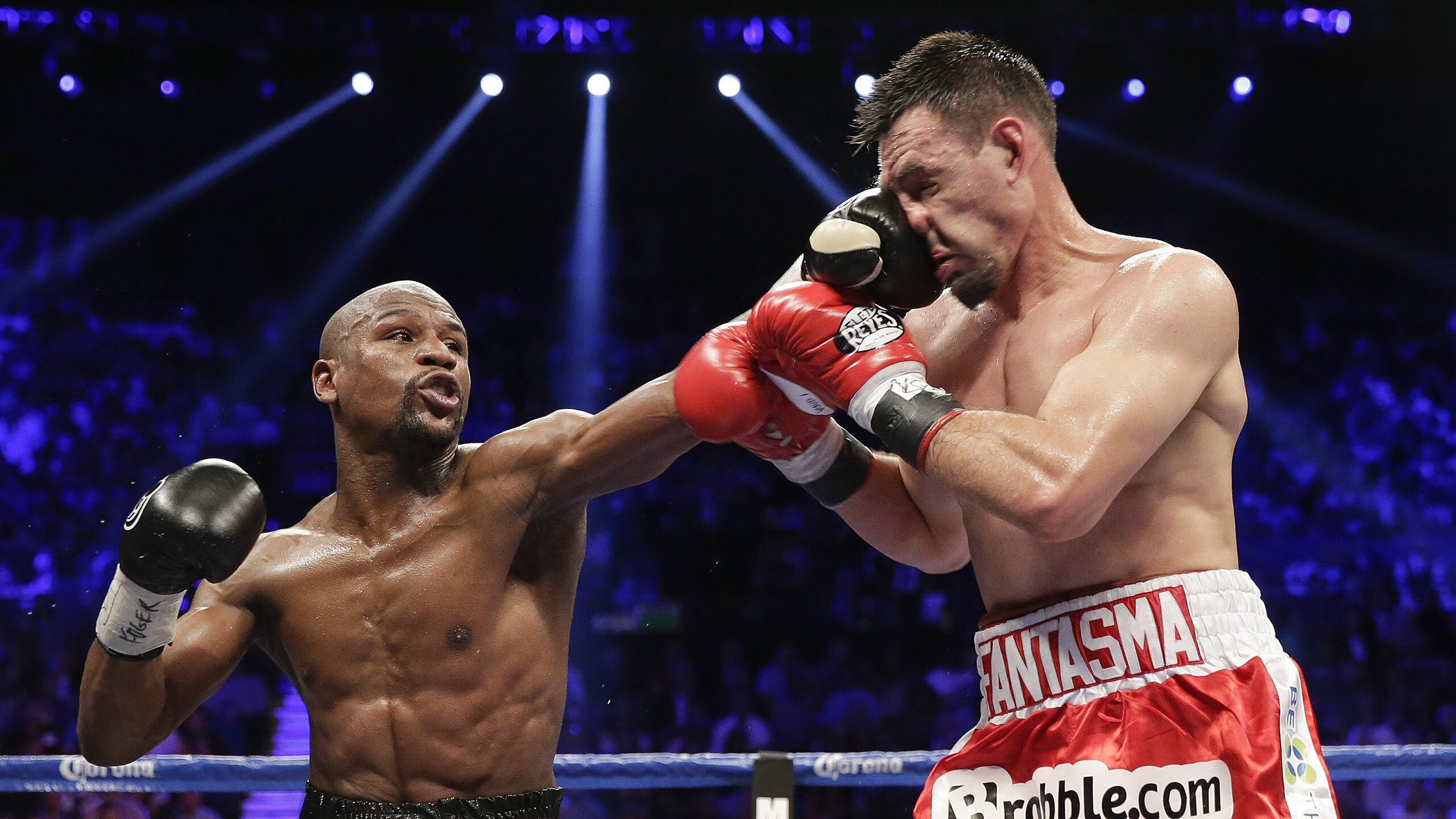 德甲联赛排名变化频繁